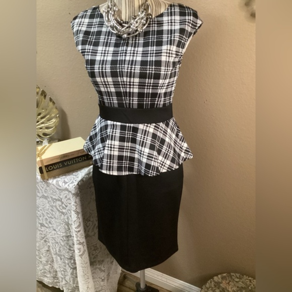 NEWT AA STUDIO AA  PLAID Pemplum DRESS